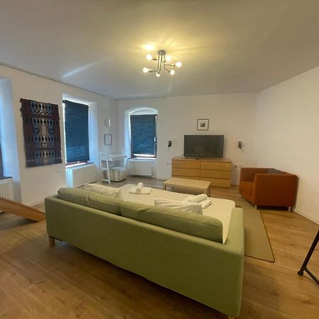 Central Retro Apartment سيبيو المظهر الخارجي الصورة