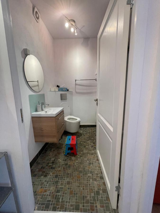 Central Retro Apartment سيبيو المظهر الخارجي الصورة